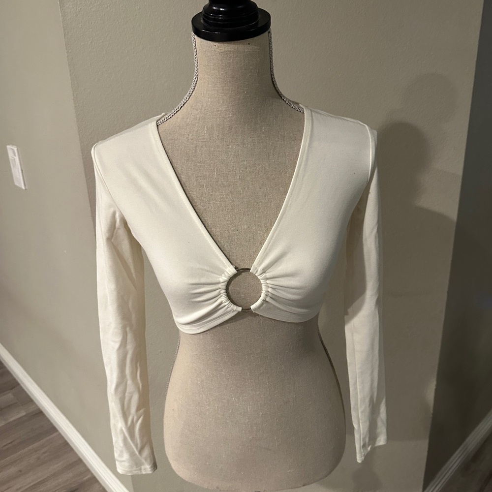 Adika White Long-Sleeve Ring Front Crop Top